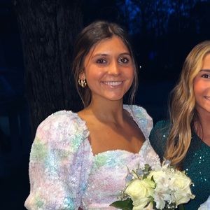 Meet your Posher, Lainey